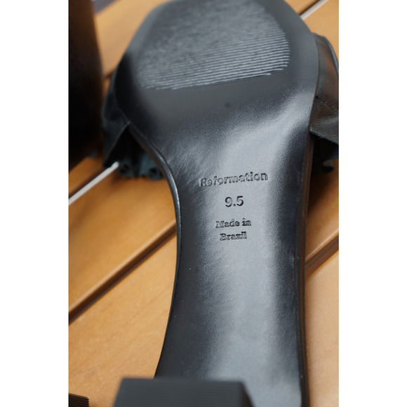 New Reformation Shereen Ruched Block Heel in Black Women 9.5 EUC - Picture 11 of 13